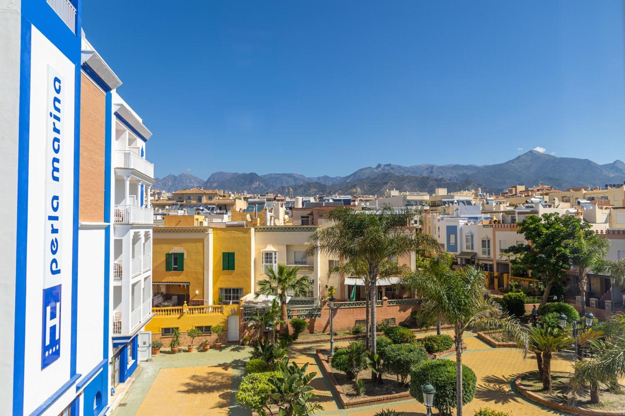 Perla Marina 4*