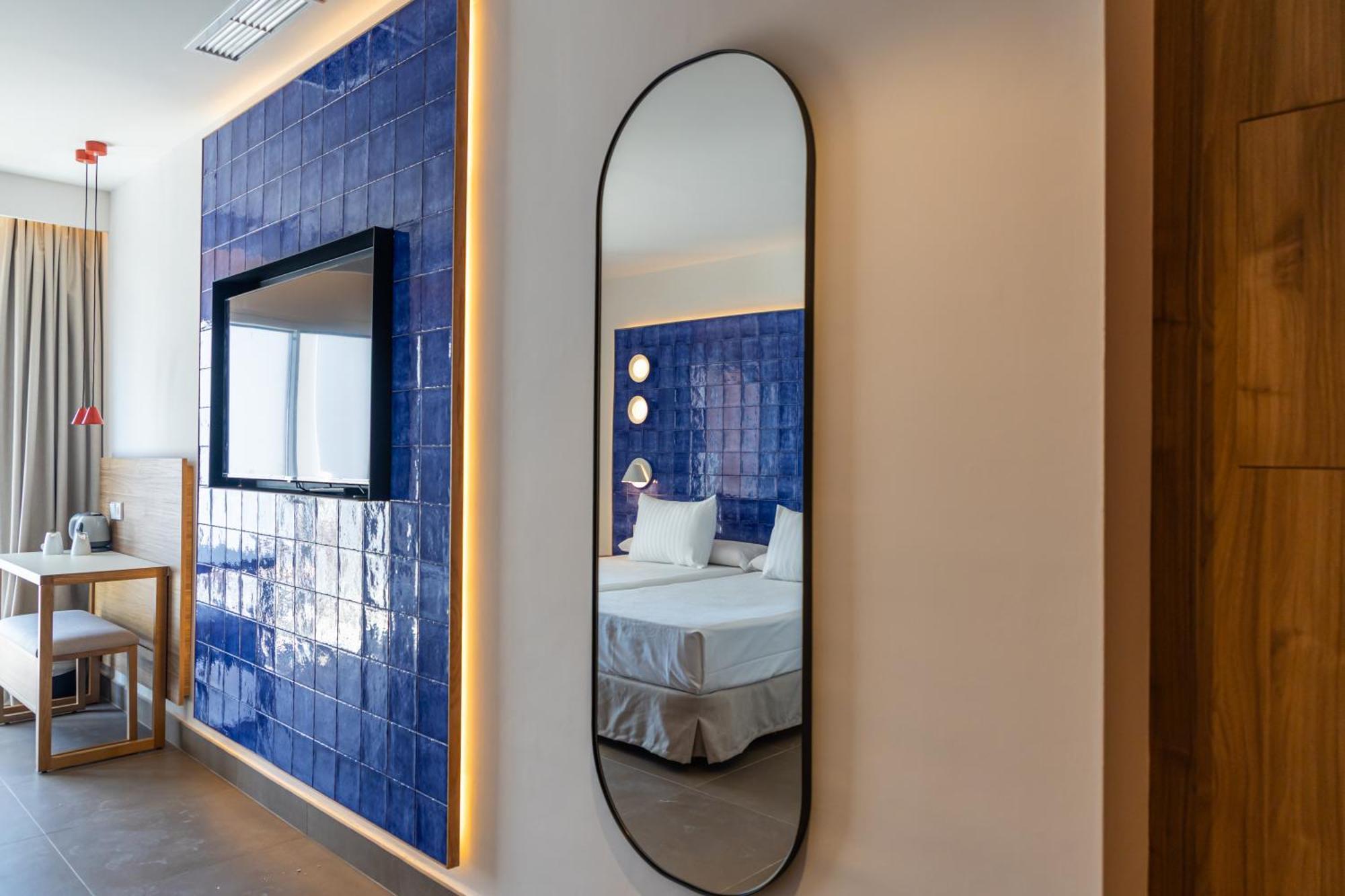 Perla Marina Hotel 4*