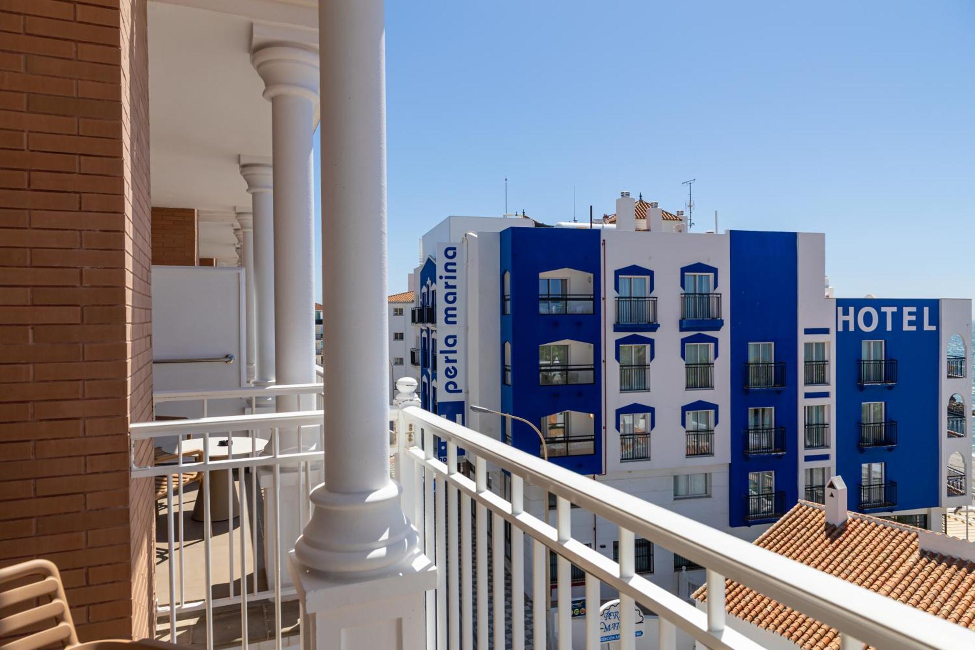 Hotel Perla Marina 4*